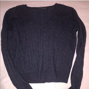 Brandy Melville Olsen sweater